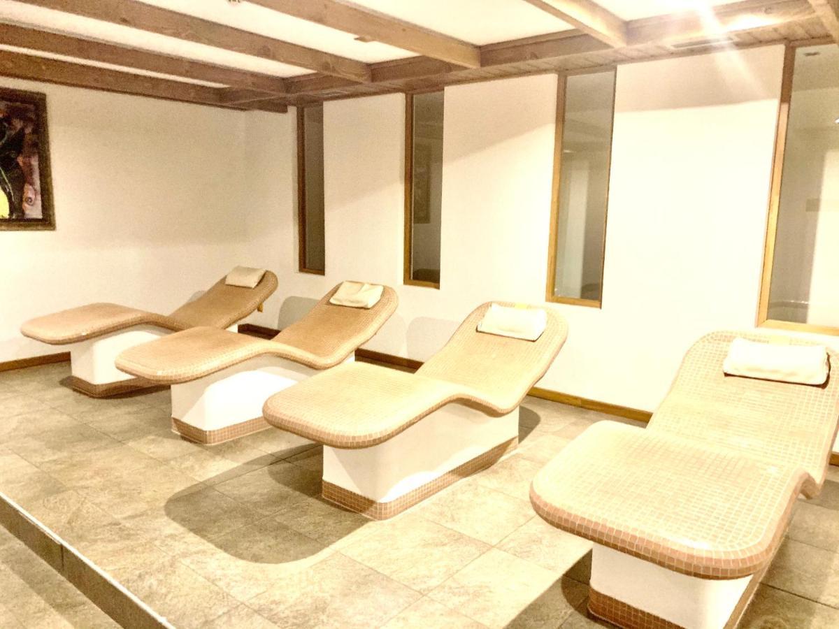 Entire Private Apartment In Pirin Golf & Country Club Bansko Luaran gambar