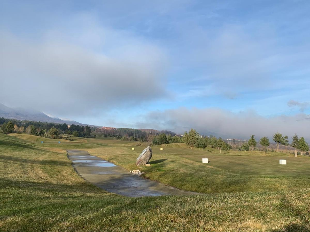 Entire Private Apartment In Pirin Golf & Country Club Bansko Luaran gambar